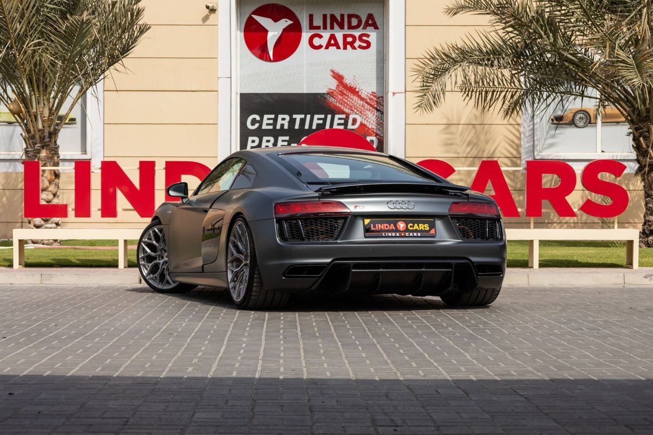 Audi R8 V10 RWD 5.2L (562 HP)