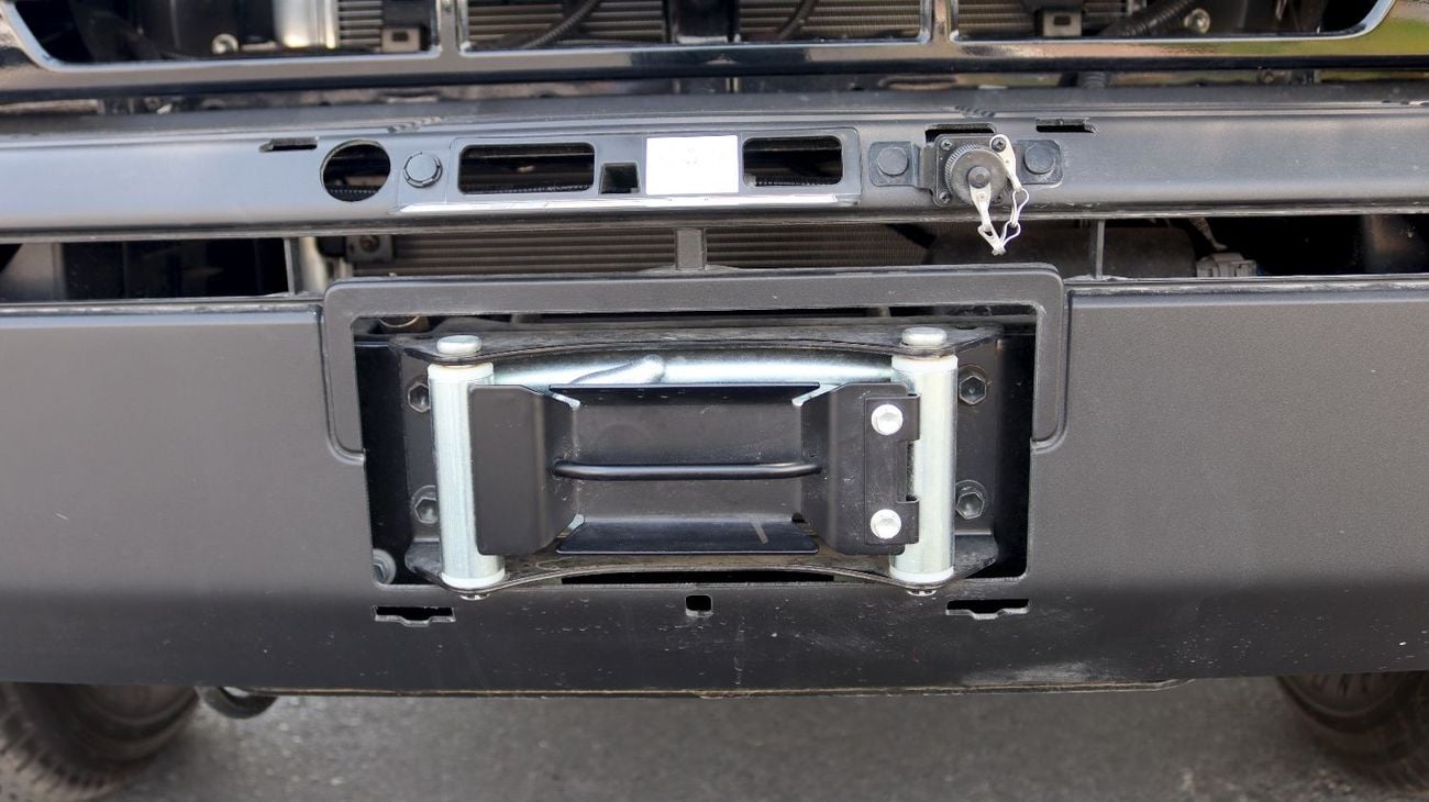 Toyota Land Cruiser 70 LC 76 | LX | 4.0L | V6 Automatic | GCC Specification