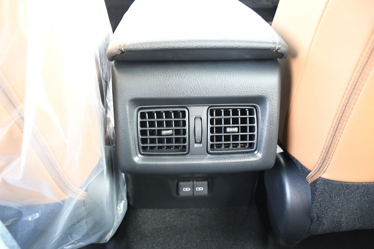 تويوتا كامري 2.5L V4 GLE Petrol ! Rader ! BSM ! Panoramic