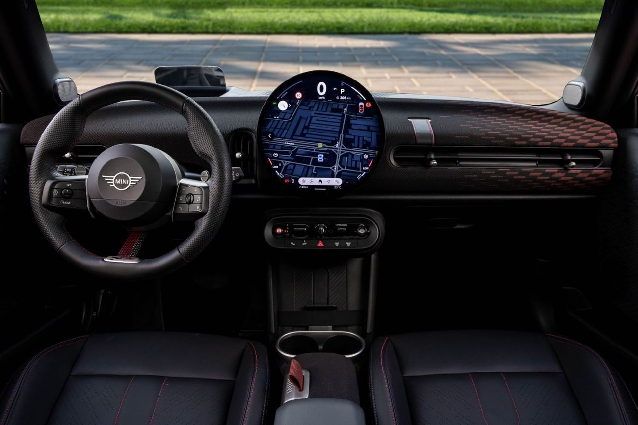 Mini Cooper S Cooper S JCW | 2,605 P.M | 0% Downpayment | ONE OWNER || MINI WARRANTY + SERVICE