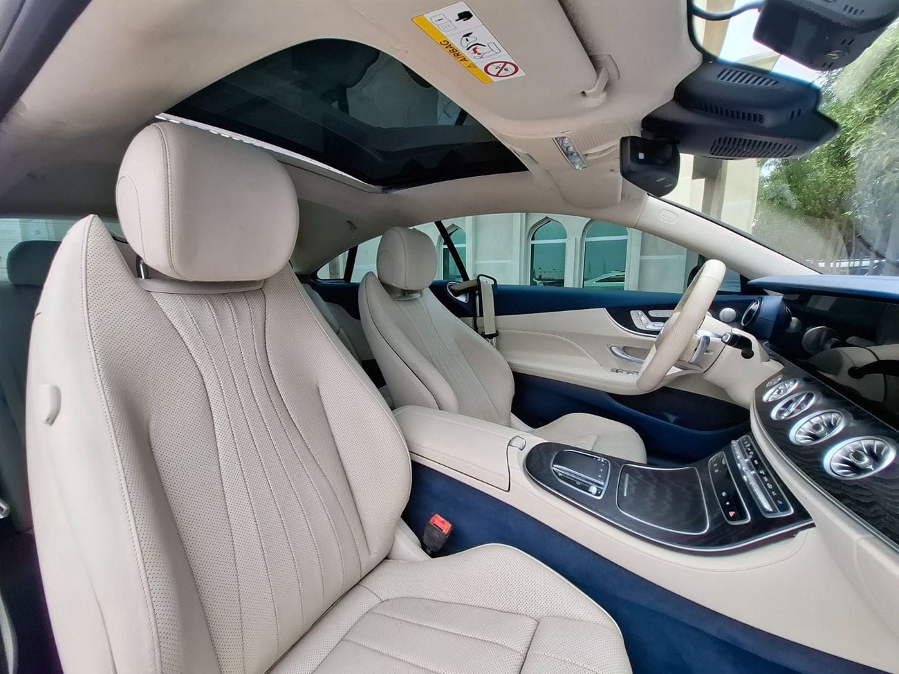 Mercedes-Benz E300 Coupe Mercedes-Benz E300d 2023 full option