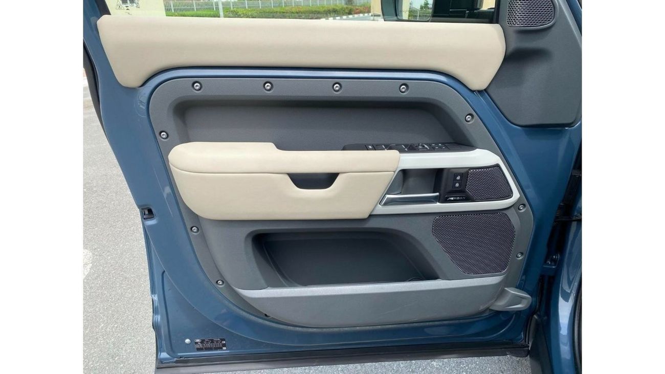 لاند روفر ديفندر GCC V4 UNDER WARRANTY AND SERVICE