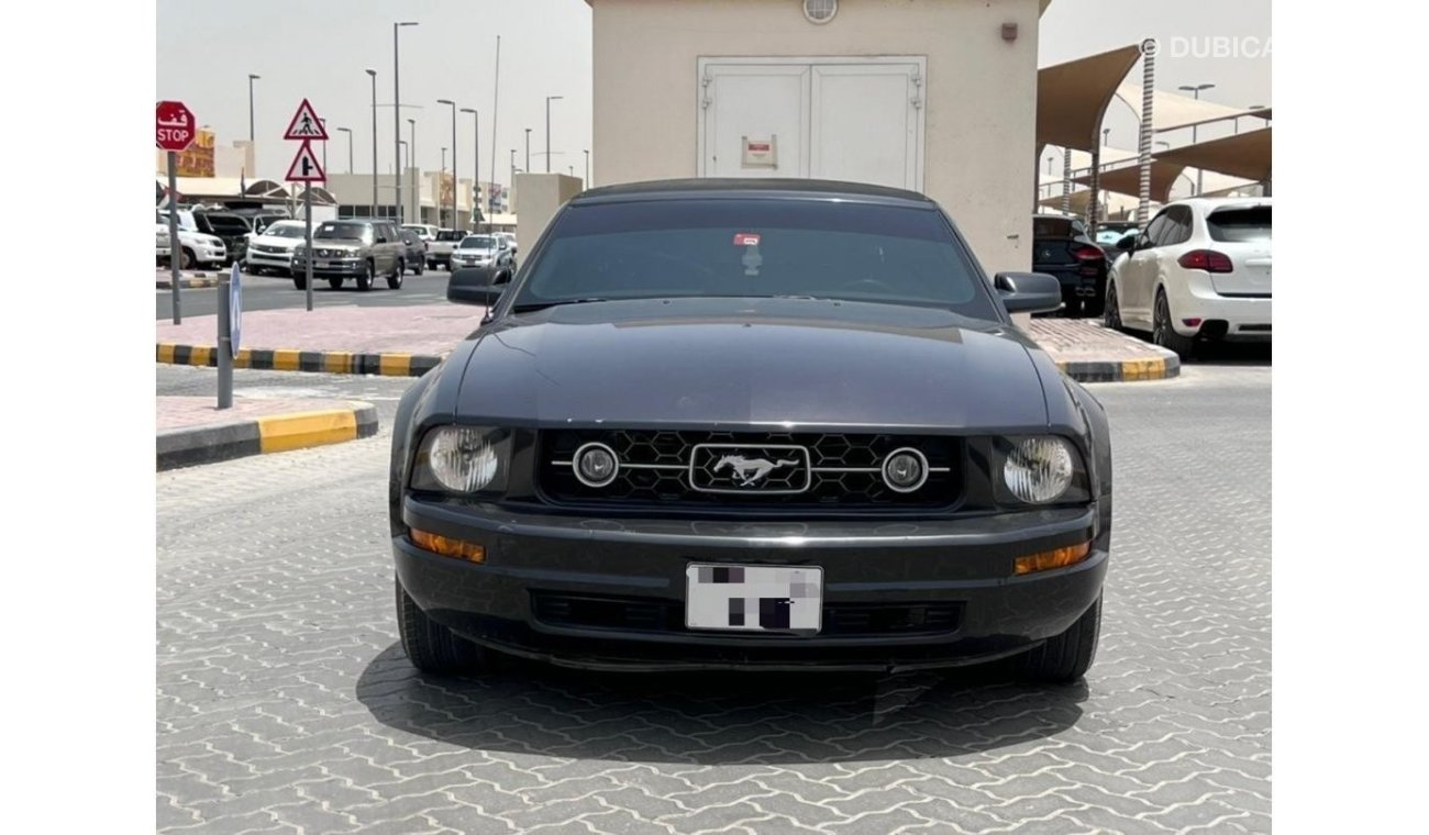 Ford Mustang 2007 model, imported from America, 6 cylinders, 95000 km.