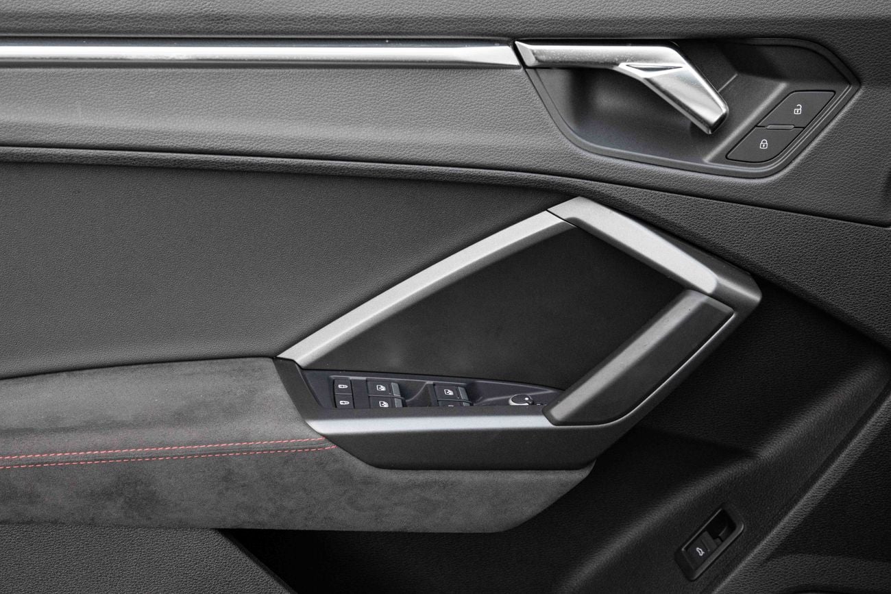 أودي RSQ3 RS Q3 Sportback | 4,309 P.M | 0% Downpayment | Audi Service History!