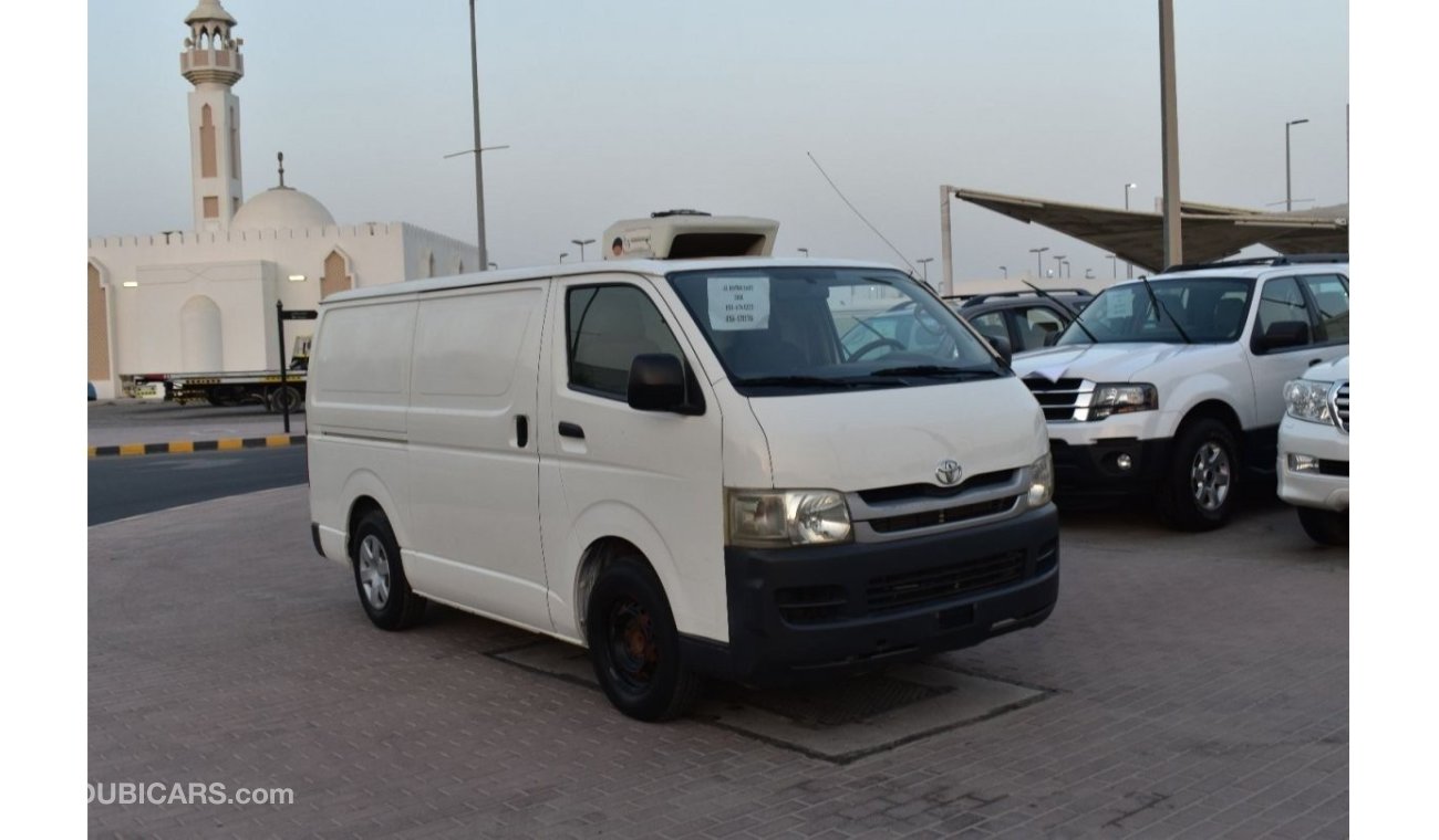 Toyota Hiace 2008 | TOYOTA HIACE STANDARD- ROOF CHILLER VAN 3-SEATER | 5-DOORS | MANUAL TRANSMISSION | GCC | VERY