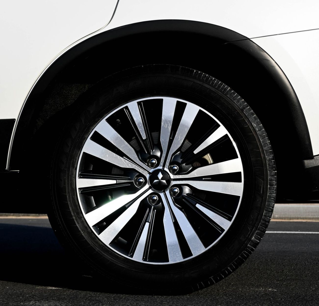 Mitsubishi Outlander MITSUBISHI OUTLANDER 2022 GCC  _ GLX 4X4 _ IN EXCELLENT CONDITION