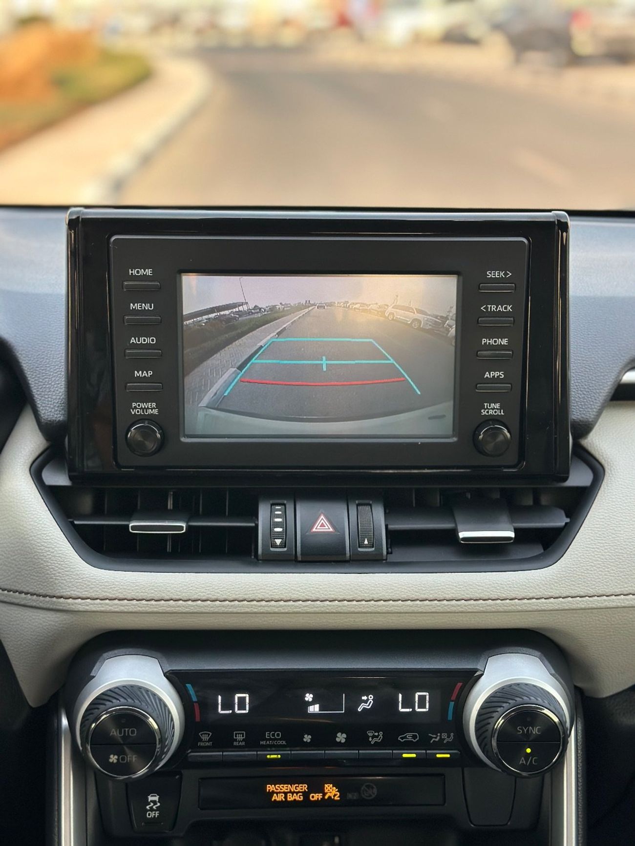 Toyota RAV4 XLE premium 2.5L Full option