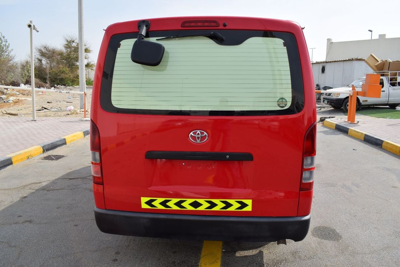 Toyota Hiace GL Toyota Hiace Chiiler Van, Model:2020