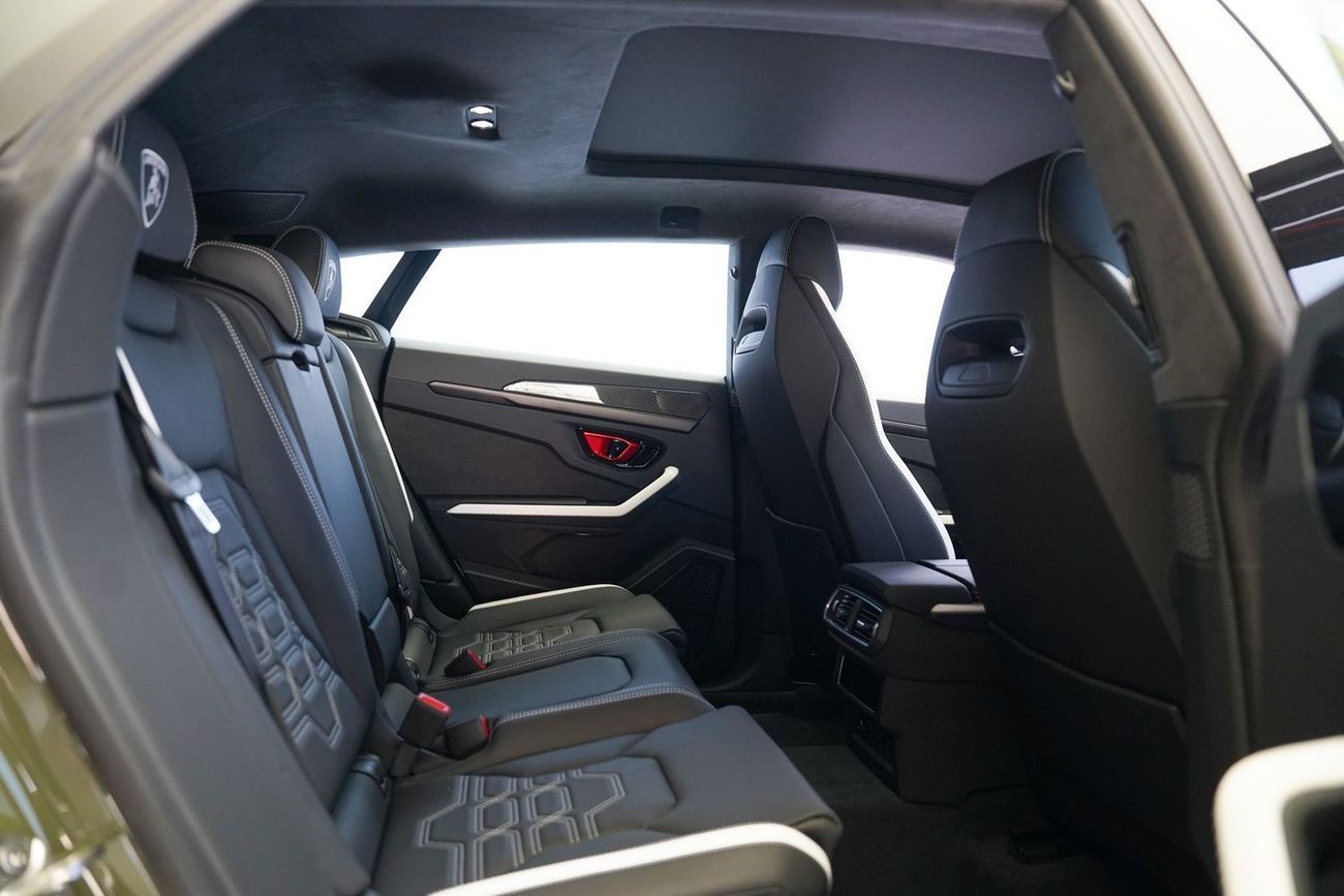 Lamborghini Urus STD 4.0T V8 SE