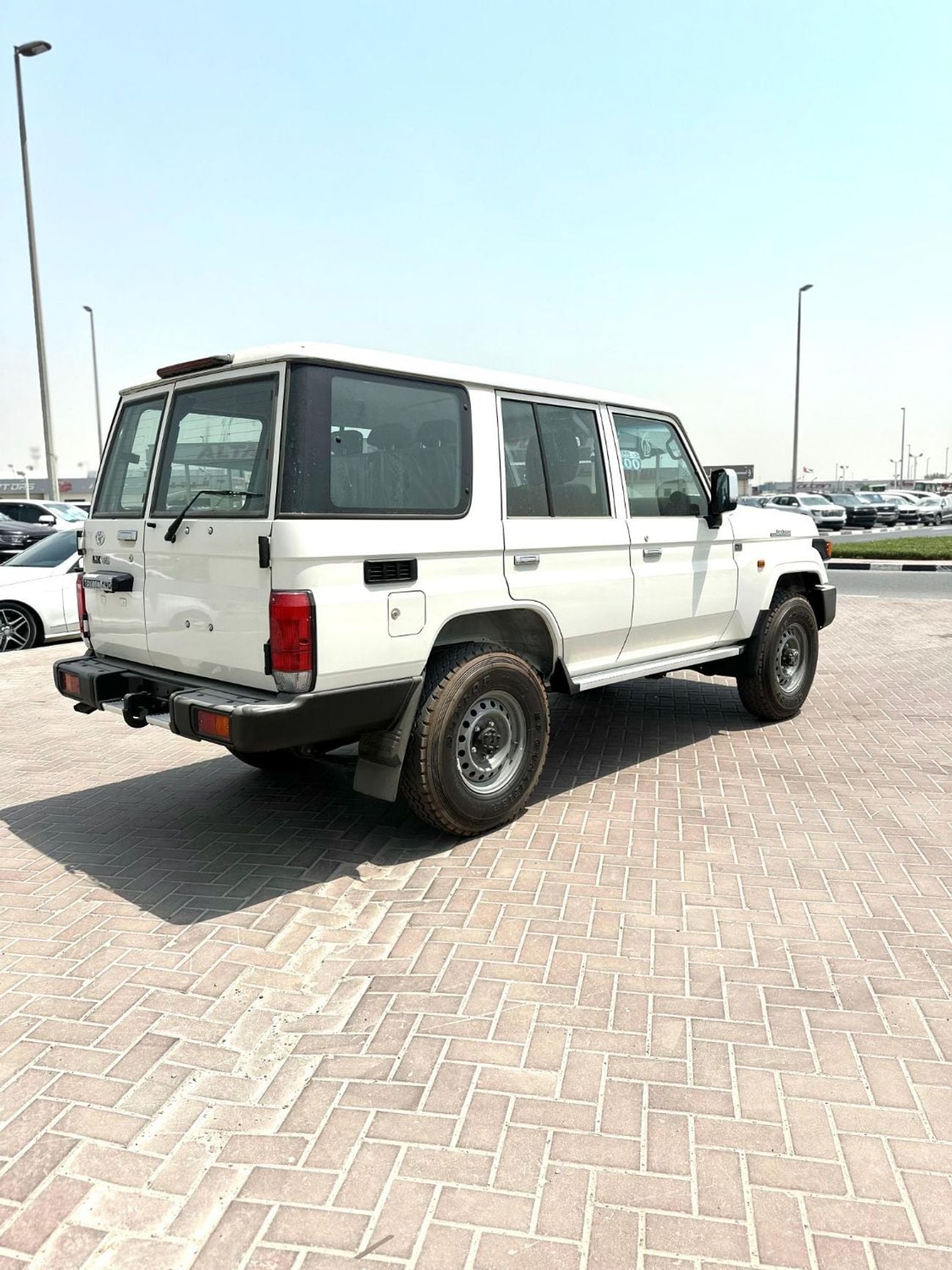 Toyota Land Cruiser 70 LX Toyota LC76 4.0L Petrol Basic Manual 2025 Model