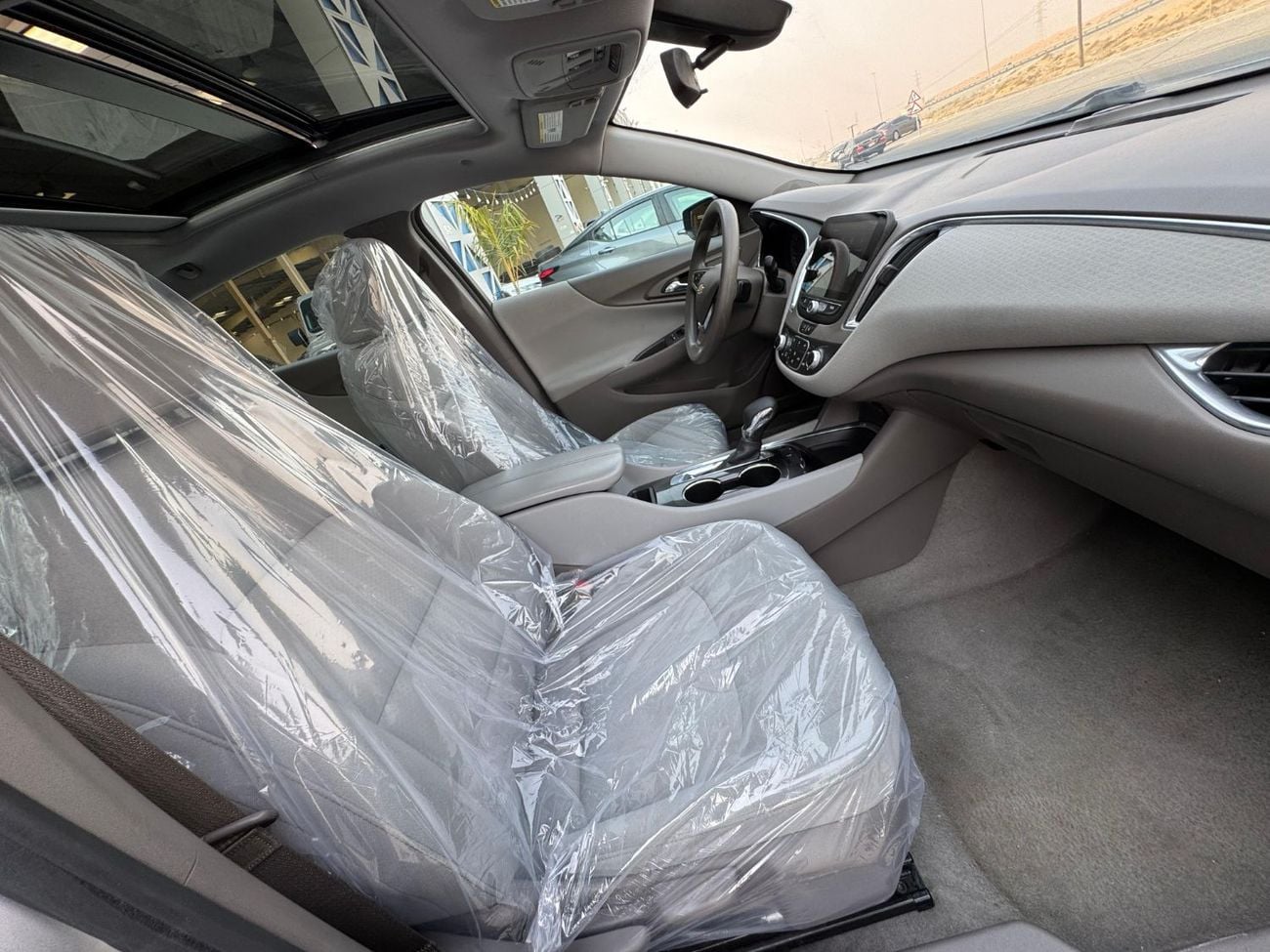 شيفروليه ماليبو LT / 1.5T V4 / PANORAMIC SUNROOF / APPLE ANDROID AUTO / RIMS / KEYLESS ENTRY AND START