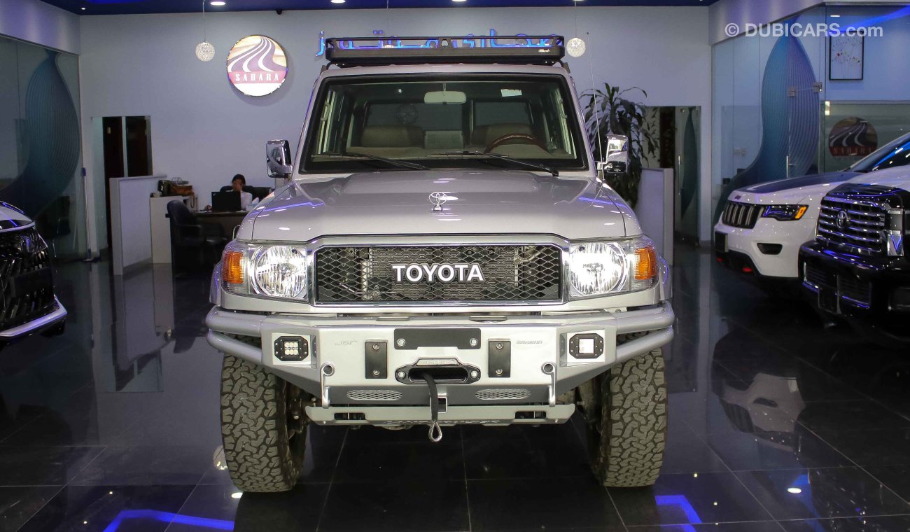 Toyota Land Cruiser 71 Sahara Edition