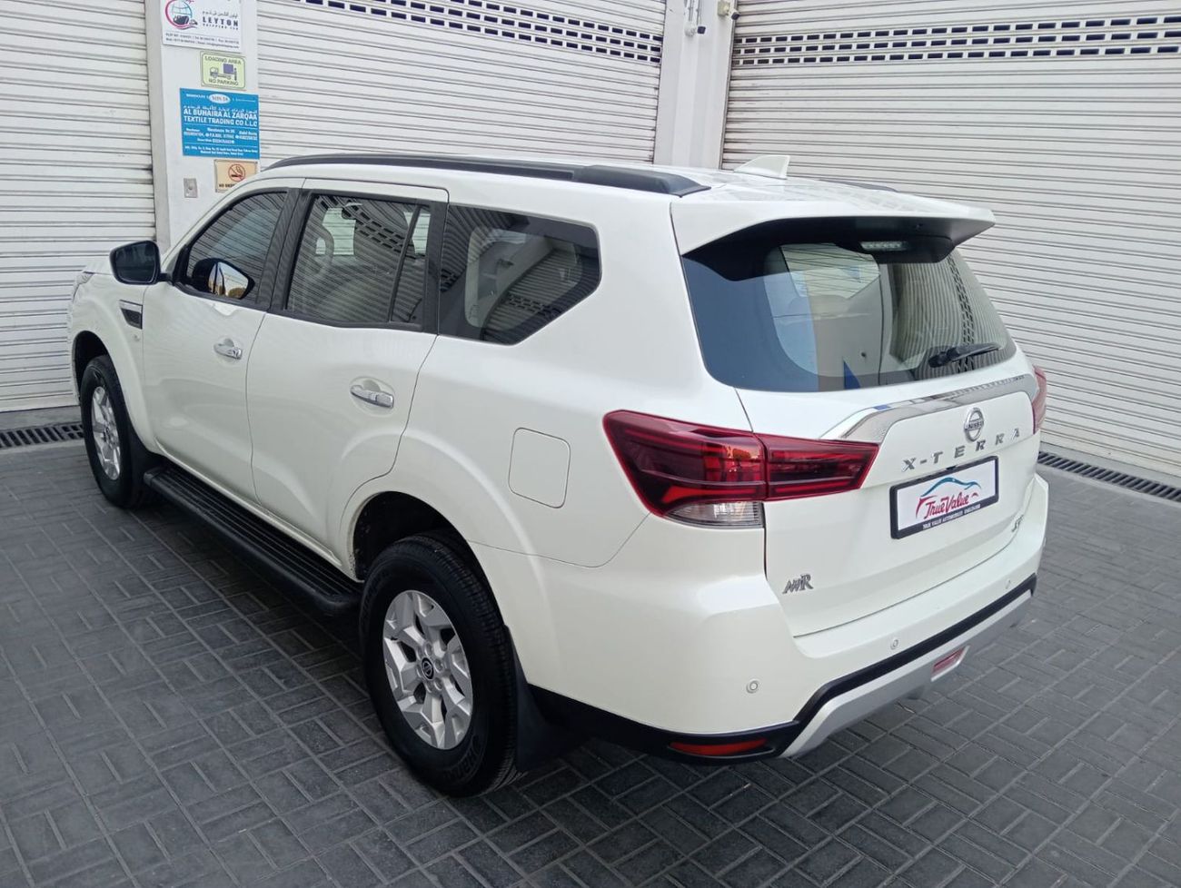 نيسان إكستيرا SE 2.5L RWD