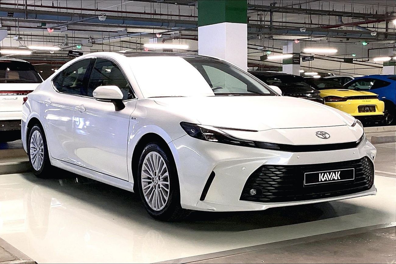 تويوتا كامري XLE | شامل الضمان | 0 ﺪﻔﻋﺓ ﺃﻮﻟﻯ