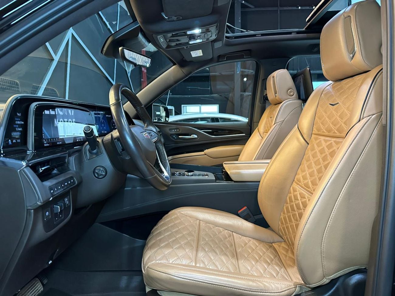 كاديلاك إسكالاد Sport Platinum 6.2L 4WD