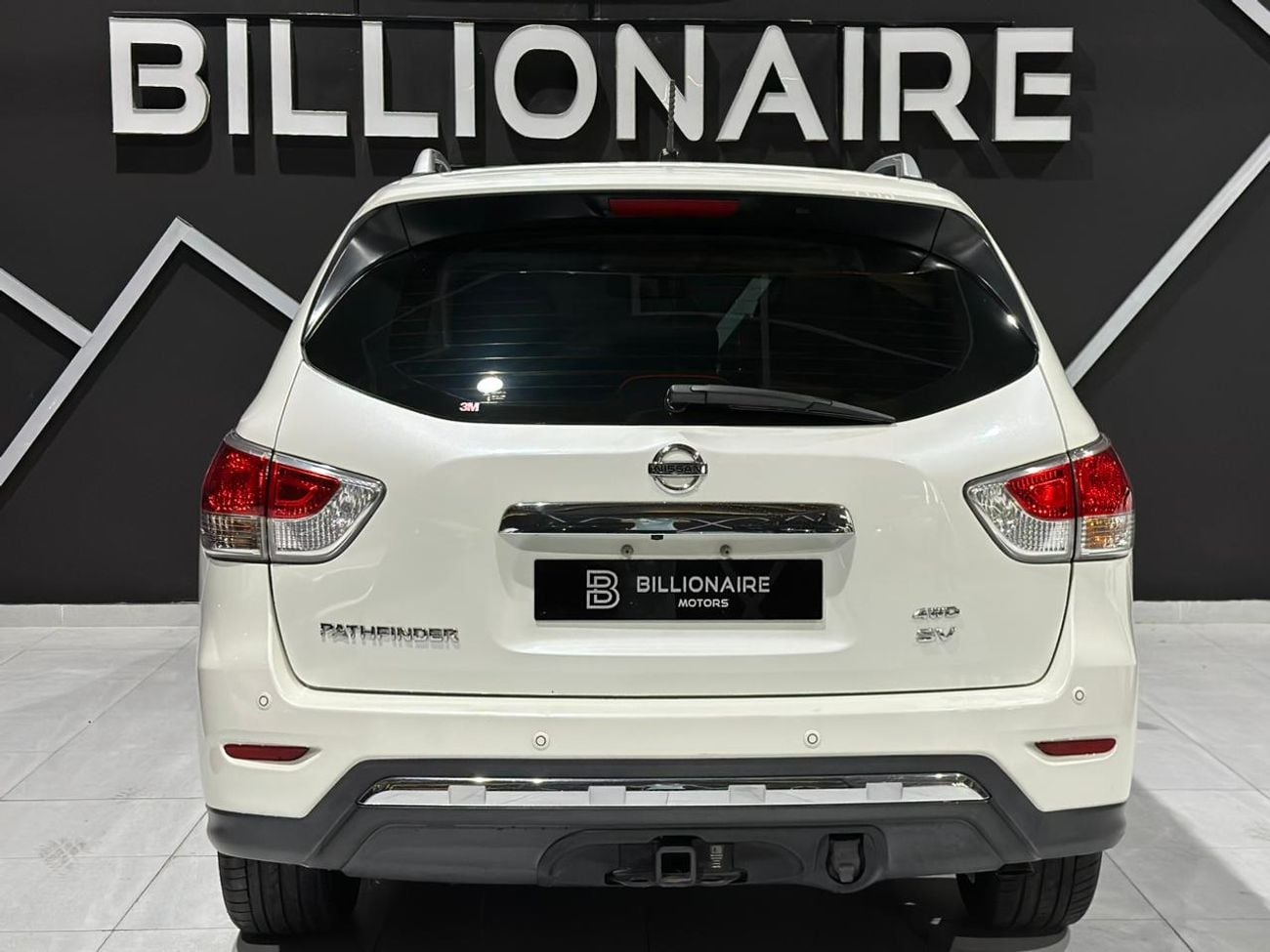 Nissan Pathfinder SV 3.5L (260 HP) 4WD NISSAN PATHFINDER | GCC | 2015 | FULL OPTIONS 7SEATERS WITH PANORAMIC ROOF