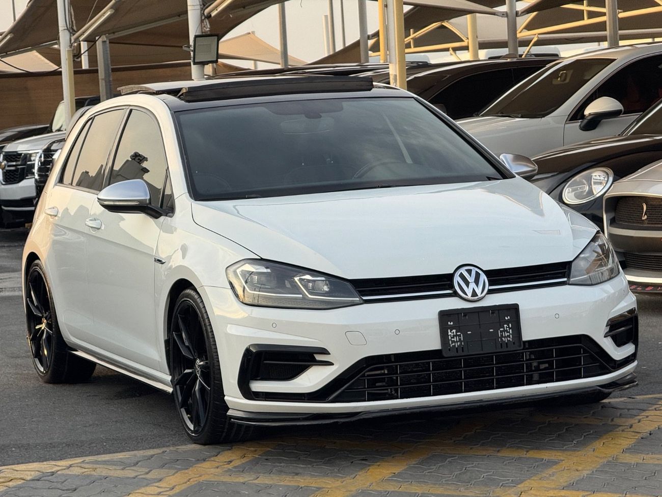 فولكس واجن جولف ار