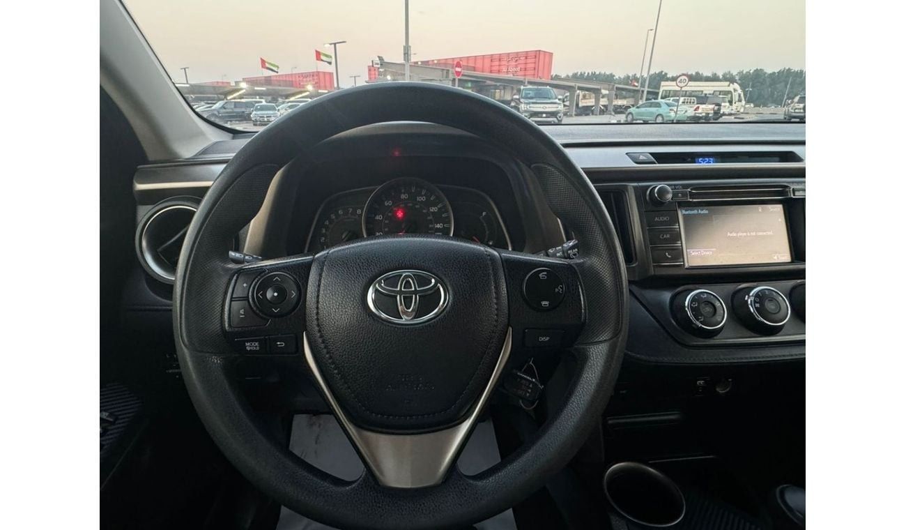 تويوتا راف ٤ EX 2.5L in excellent condition and requires no expenses