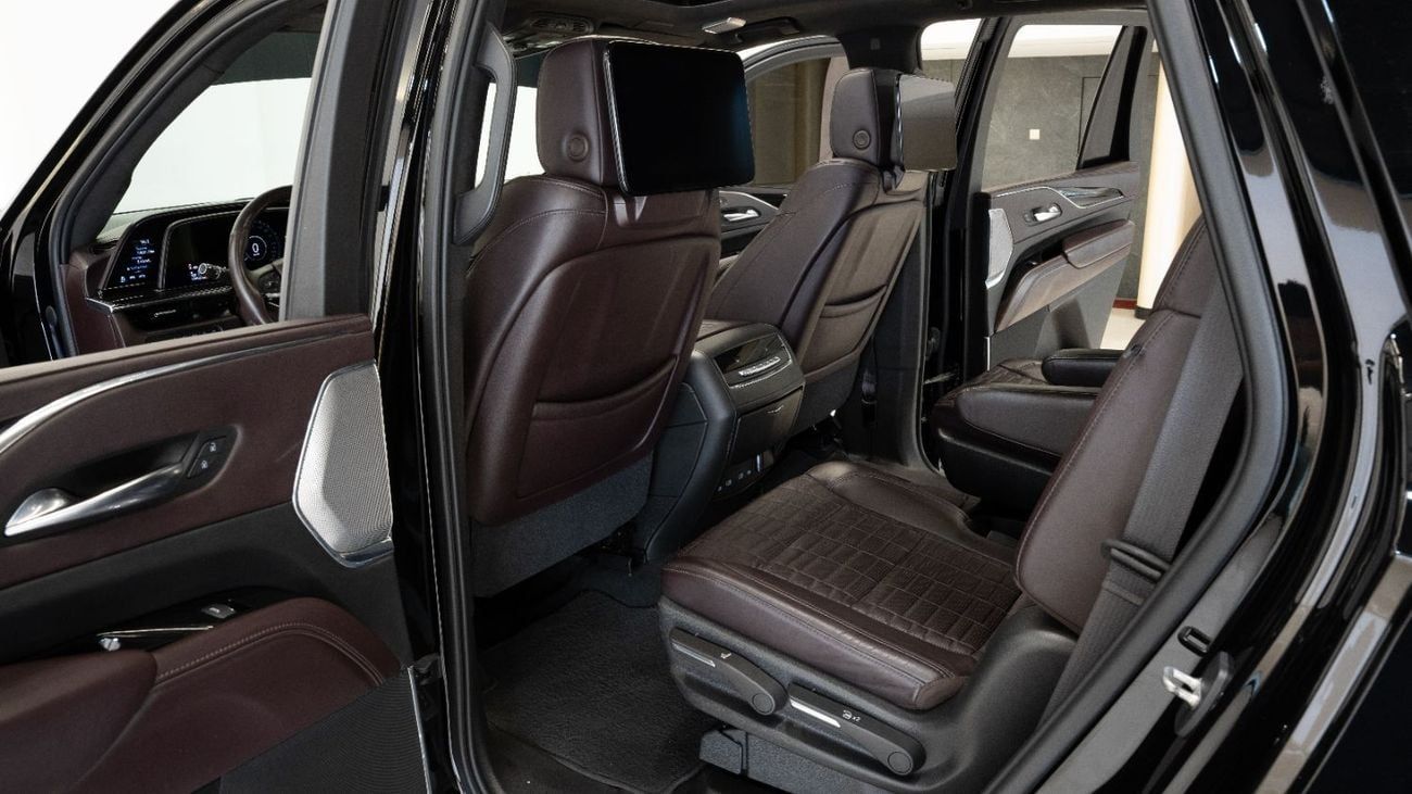 كاديلاك إسكالاد 2021 | VIP SEAT | FULL OPTION | GCC SPECS | PERFECT CONDITION