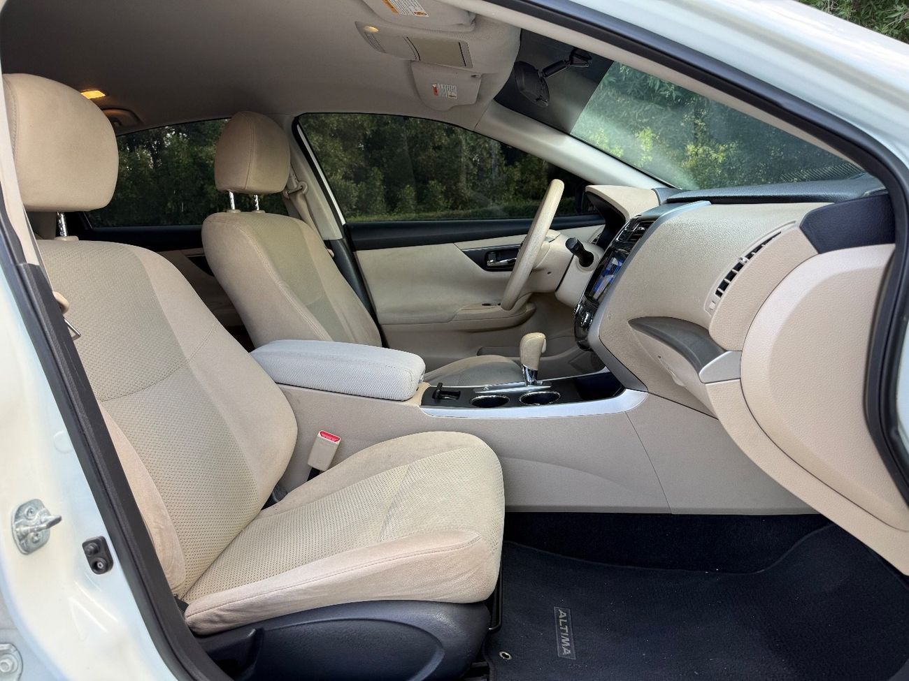 Nissan Altima SV 2.5L