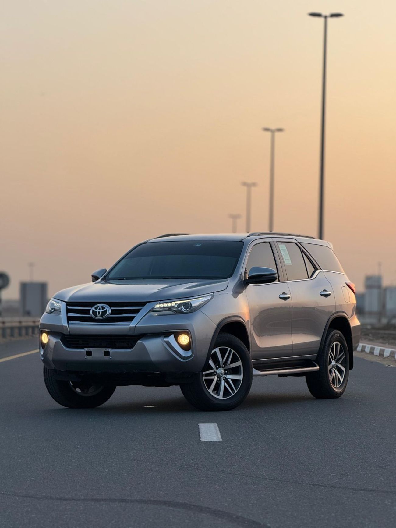 تويوتا فورتونر VXR 4.0L (278 HP)