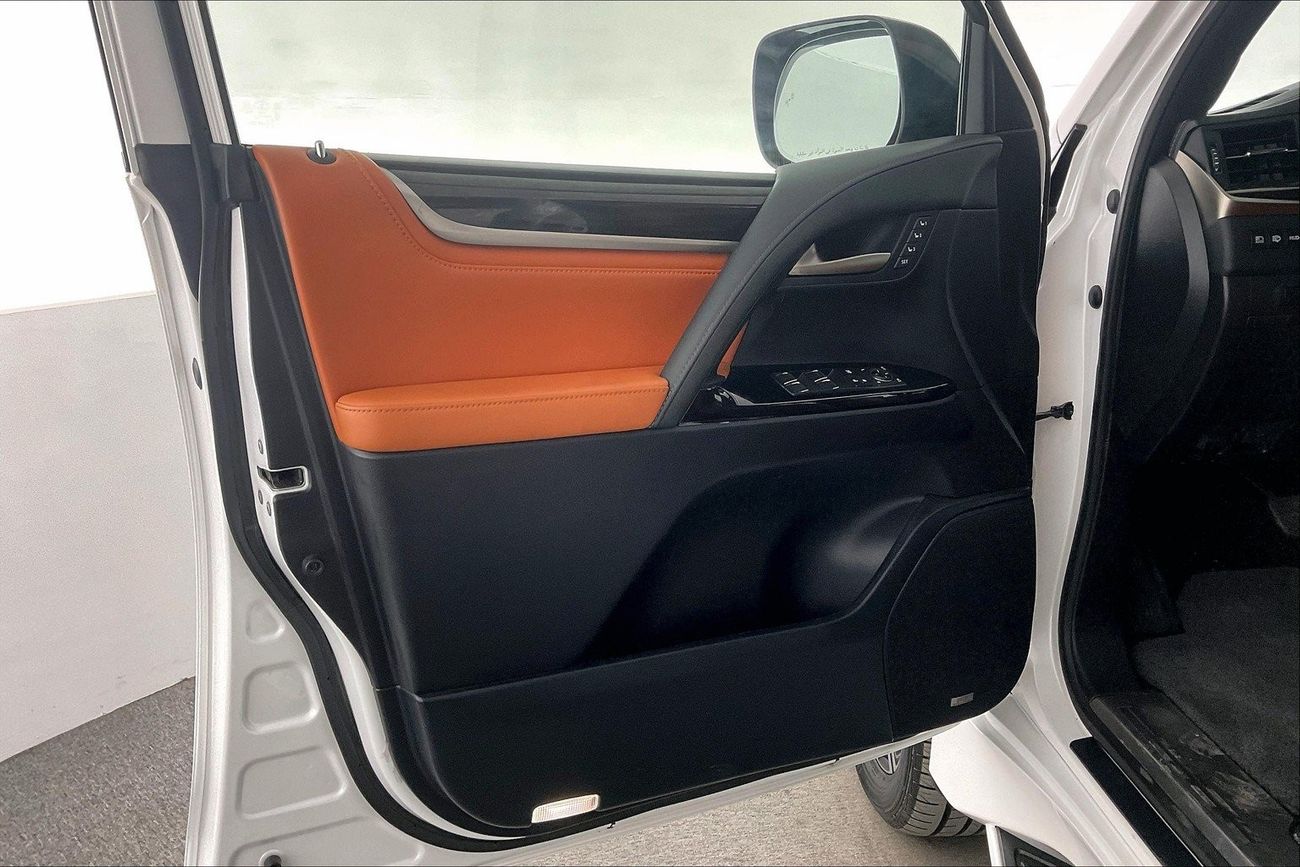 Lexus LX 570 Platinum | Guaranteed Warranty | 0 Down Payment