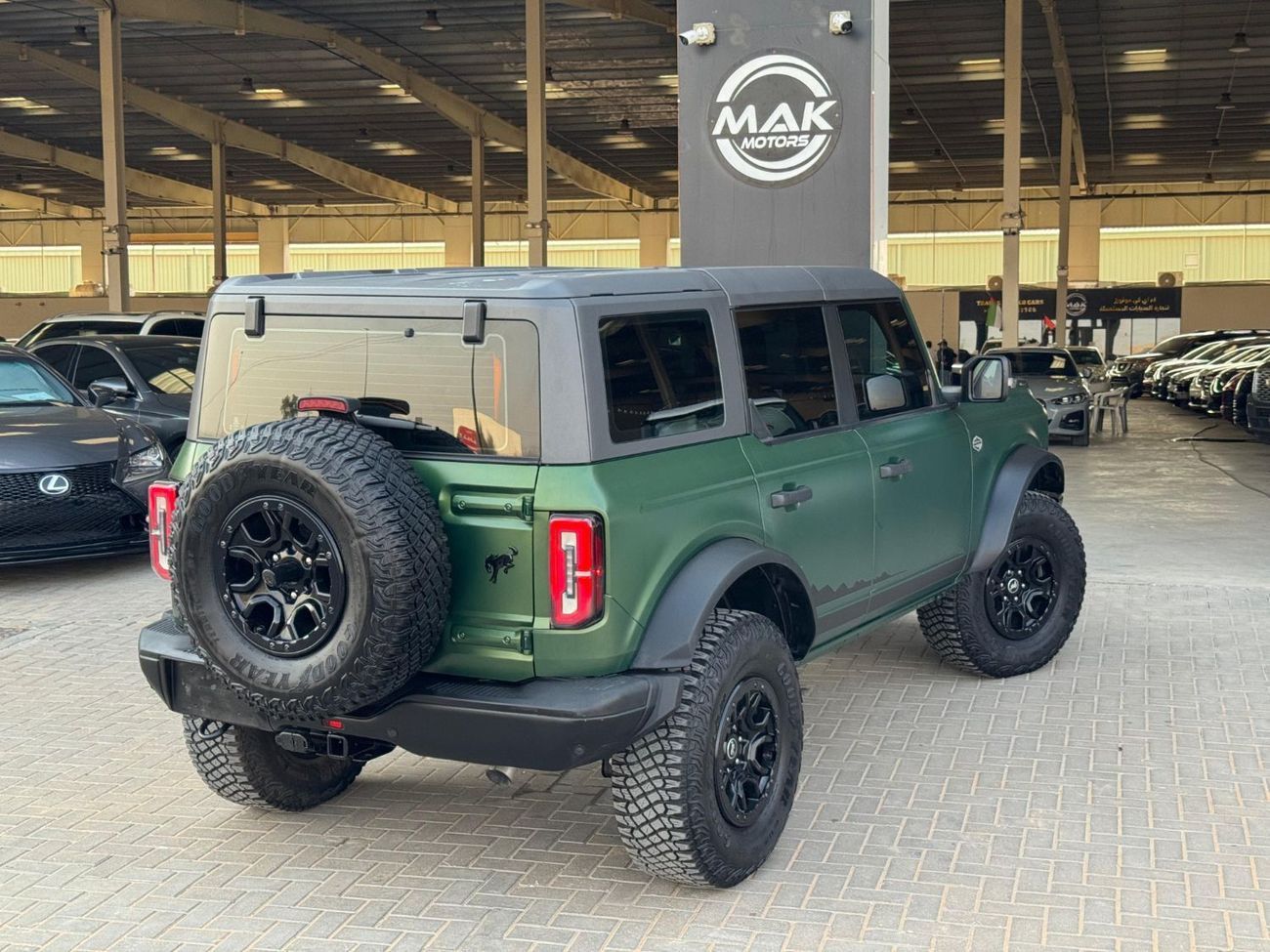 فورد برونكو V6 2.7L TT / WILDTRAK / GCC / كاميرا 360 درجة / ممشى قليل / مجموعة رفع فوكس الأصلية / رادار