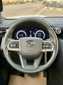 Toyota Land Cruiser VXR 3.5L