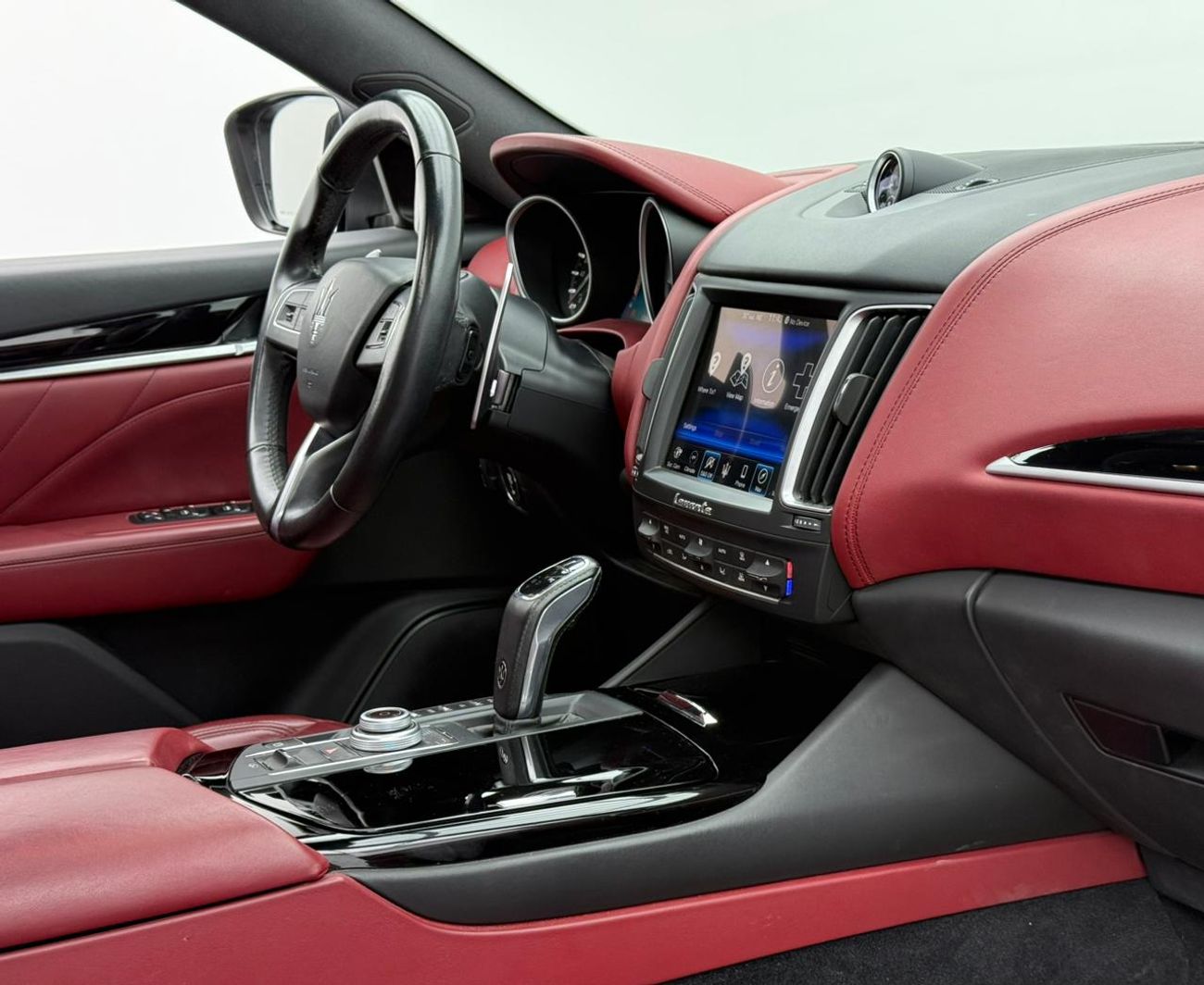 Maserati Levante S 3.0L (430 HP) 2019 Maserati Levante S Q4 ,Maserati Warranty+Service Contract+Full Service History