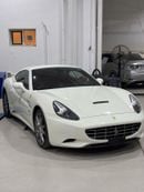 Ferrari California 2014 Ferrari California • Japan Specs  119,000 km • 4.3L V8