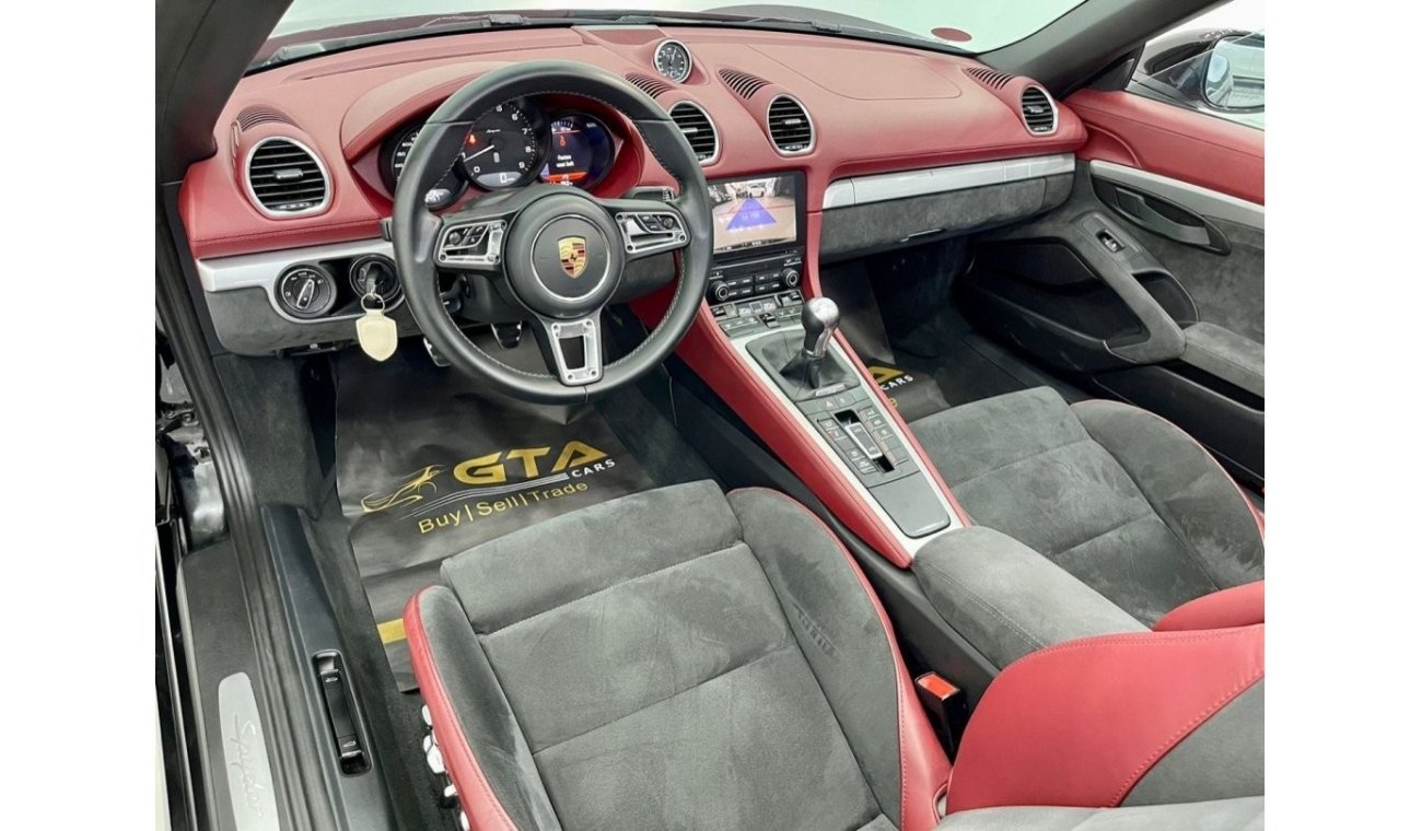 بورش 718 سبيدر 2020 Porsche 718 Spyder, Porsche Warranty Till 2025, Low Kms, GCC Specs