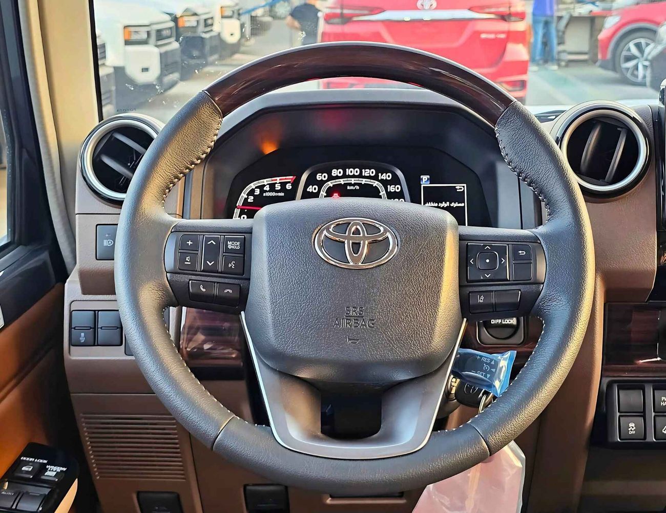 Toyota Land Cruiser 70 LC76 | A/T | 2.8L V4 DIESEL | WINCH SNORKEL | DVD CAMERA | HIGH OPTION | CODE # LX-Z