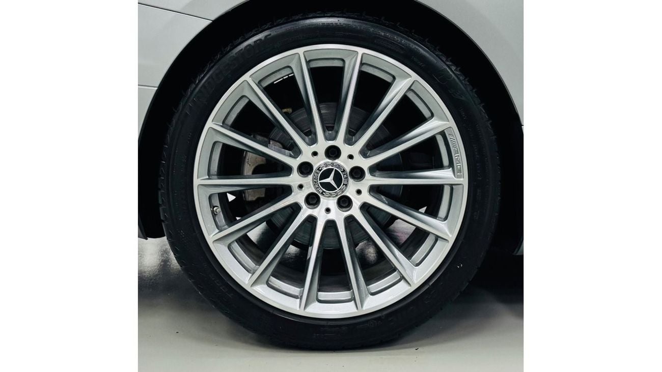 Mercedes-Benz S 500 Coupe GCC .. FSH .. Special Edition .. Original Color .. Brand New Condition