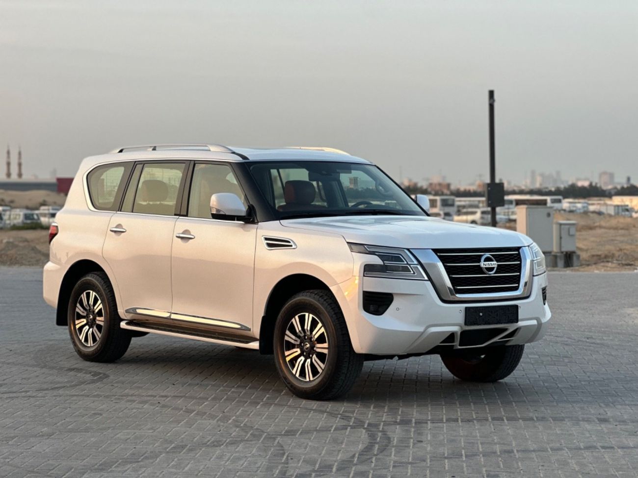 Nissan Patrol SE T1 4.0L MODEL 2020 GCC CAR PERFECT CONDITION INSIDE AND OUTSIDE FULL OPTION