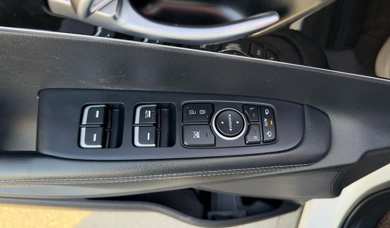 Kia Sorento PANORAMIC SUNROOF | LHD | 2.0L DIESEL ENGINE | (AT) | 2015 | REAR VIEW CAMERA