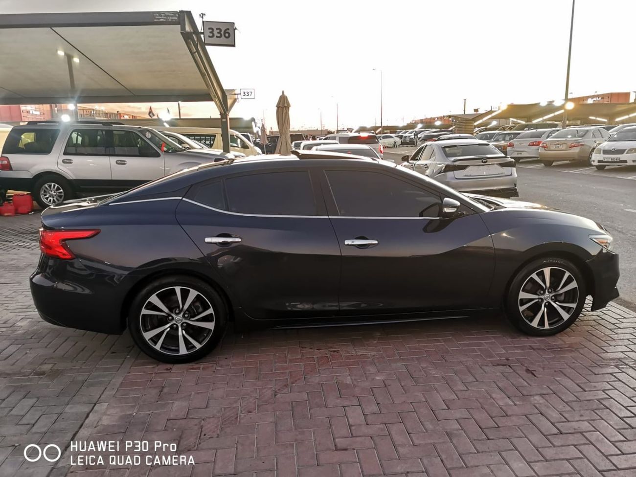 Nissan Maxima SV 3.5L Luxury and top condition