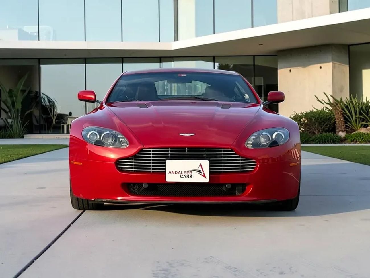 أستون مارتن فانتيج EID SALE | 1 YEAR FREE WARRANTY |  ASTON MARTIN VANTAGE | 4.7L V8 | 2009 | GCC SPECS