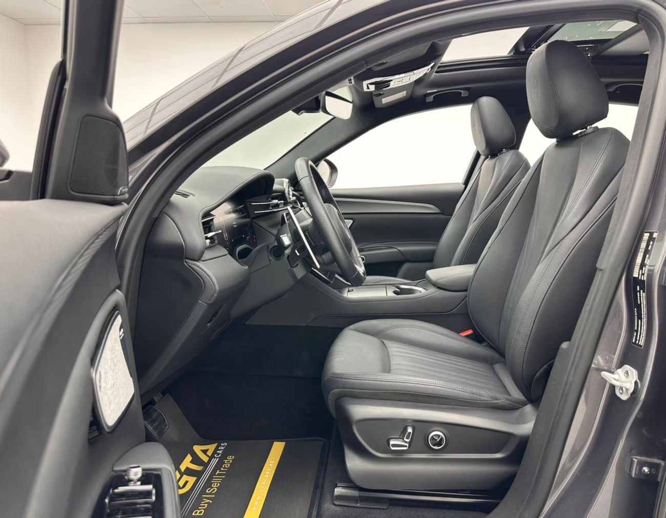 Maserati Grecale 2024 Maserati Grecale GT, Jan/2027 Maserati Warranty, Maserati Full Service History, GCC