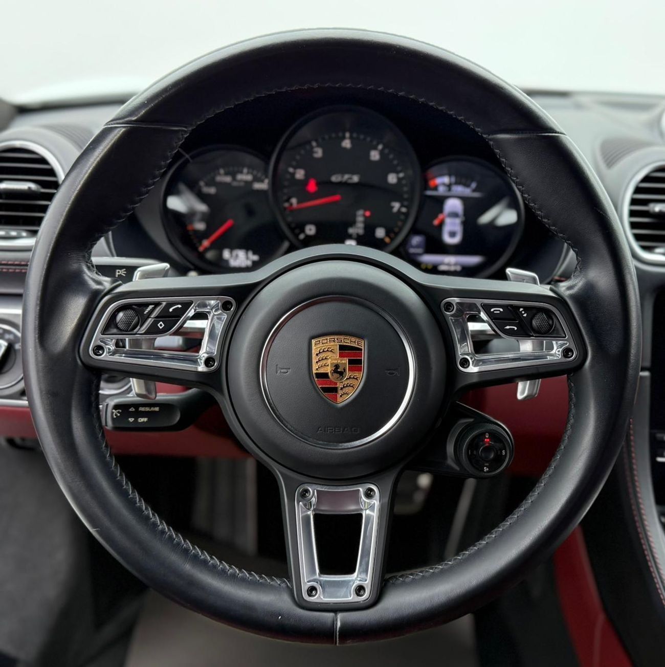 بورش كايمان 718 GTS 2.5L 2018 Porsche 718 Cayman GTS, 1 Year Warranty, Porsche Service History, Sport Chrono Package