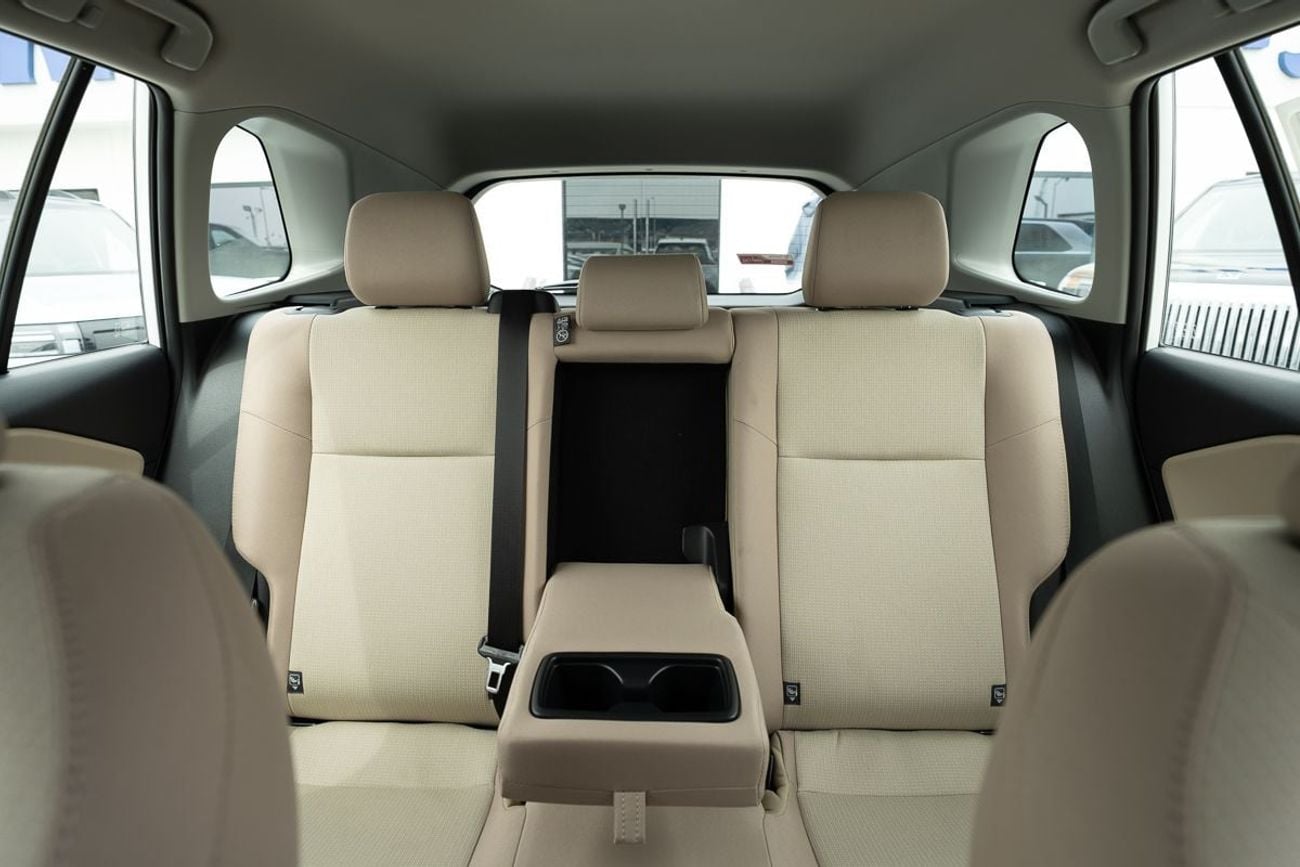 Toyota RAV4 LE 4X4 HEV 2.5L Automatic