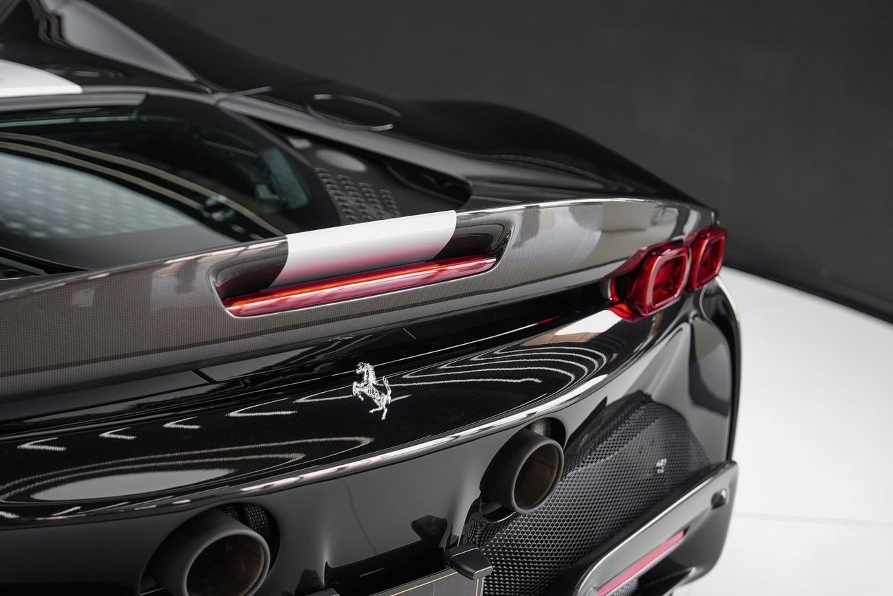 Ferrari SF90 Spider Ferrari SF90 Spider Assetto Fiorano