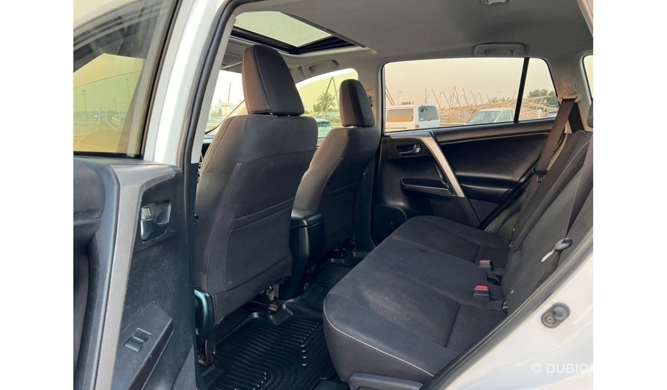 تويوتا راف ٤ *Offer*2018 Toyota Rav4 XLE With Sunroof / EXPORT ONLY / فقط للتصدير