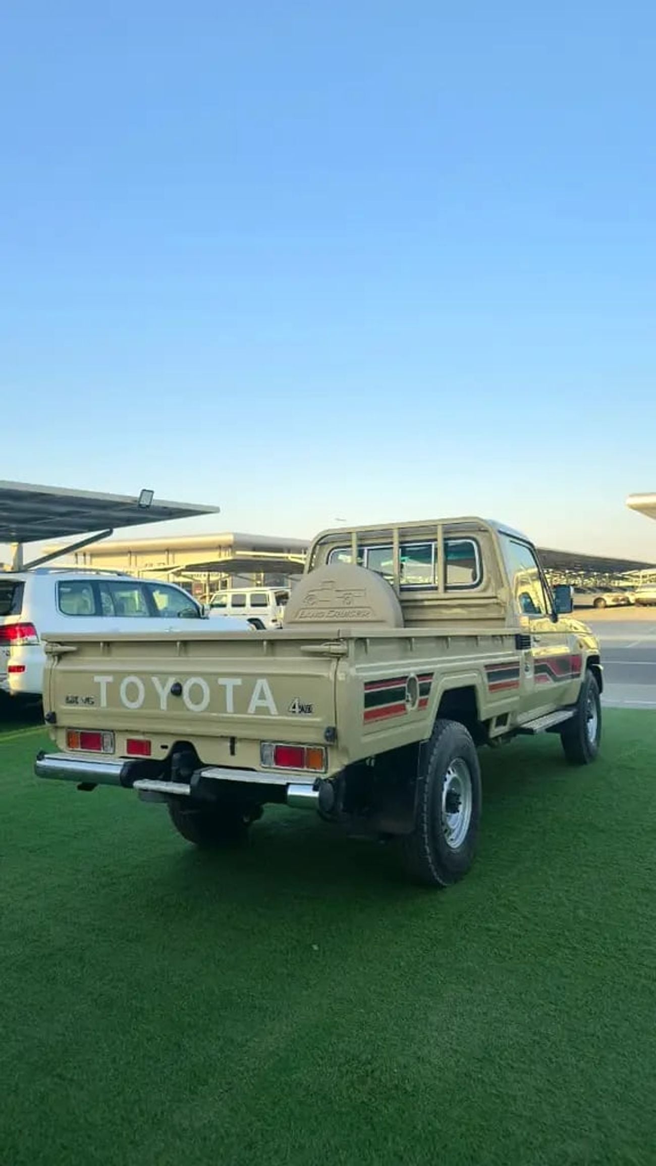 Toyota Land Cruiser 70 LC79 LX - GCC Specs - Brand
