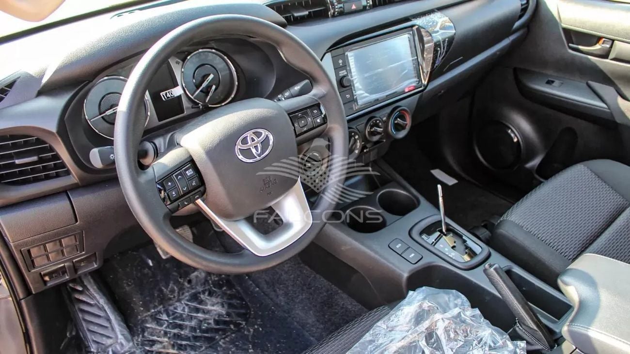 تويوتا هيلوكس GLX Toyota Hilux 2.4L Turbo Diesel 5 seater Airbags ABS