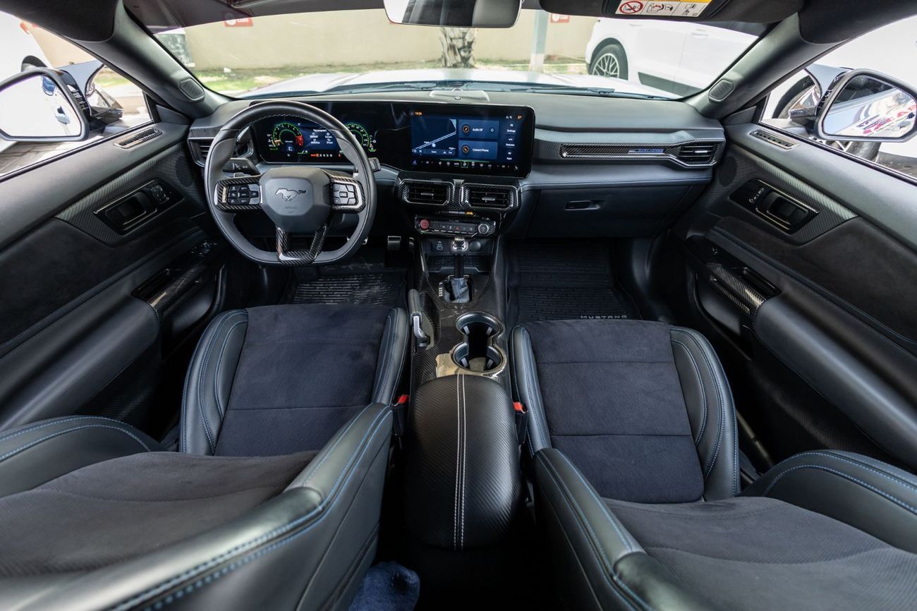 Ford Mustang DARK HORSE 5.0 (500HP) A/T