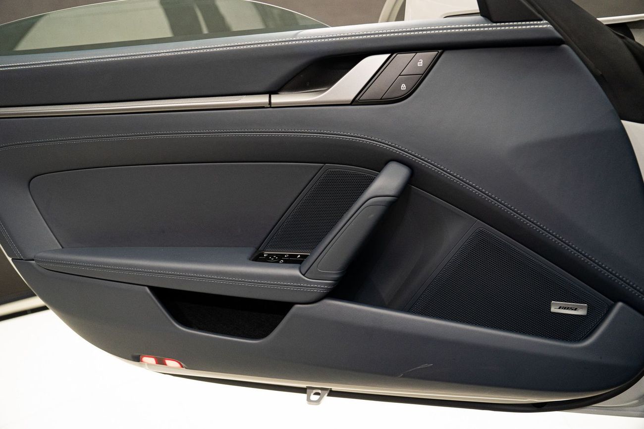 Porsche 911 Carrera 4 3.0L (444 HP) Convertible