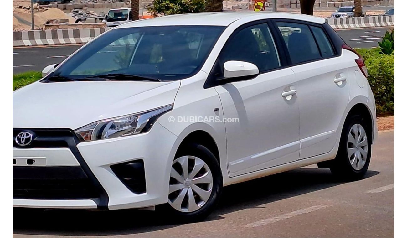 تويوتا يارس SE