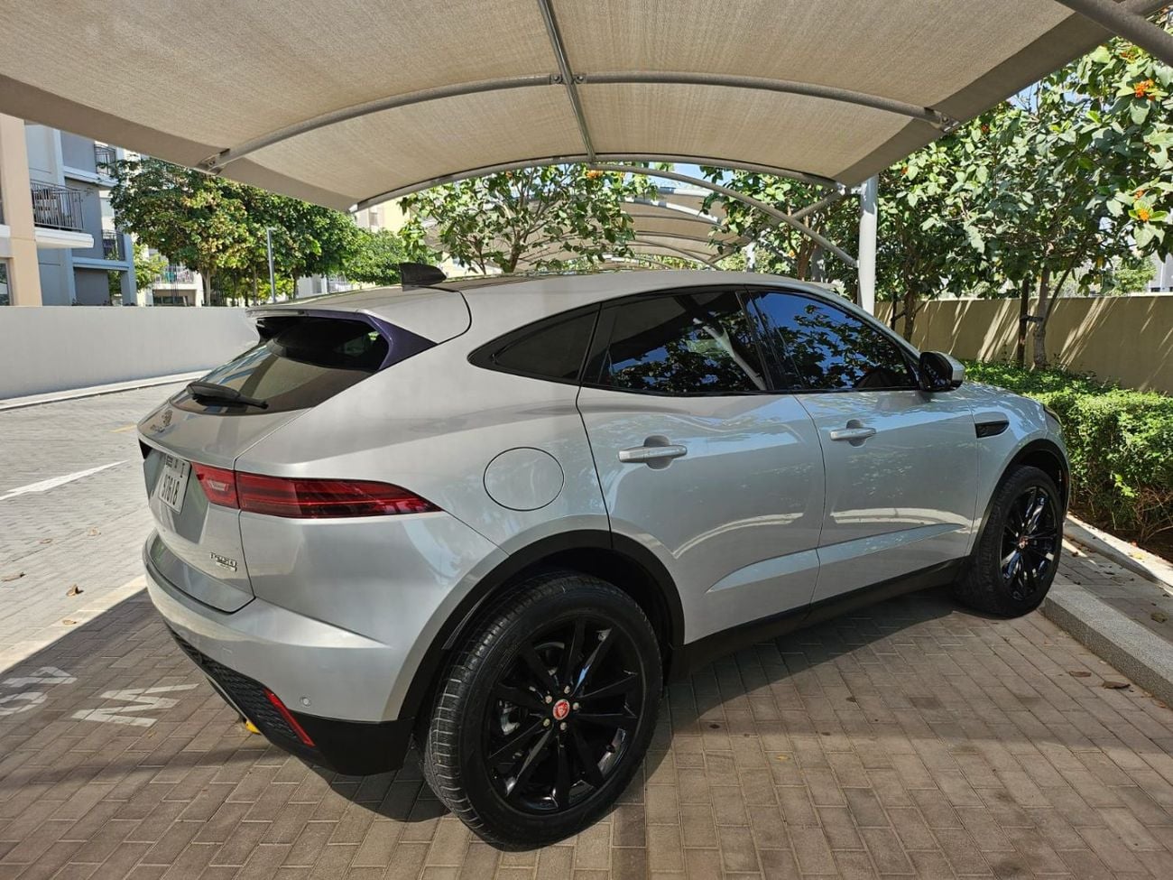 جاكوار E Pace R-DYNAMIC S P200