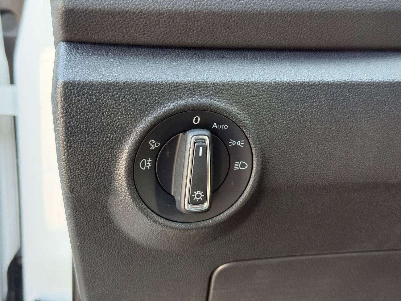 فولكس واجن T ROC 300TSI Black Edition 1.5L Petrol 2025 Export Price @ 72,500 AED