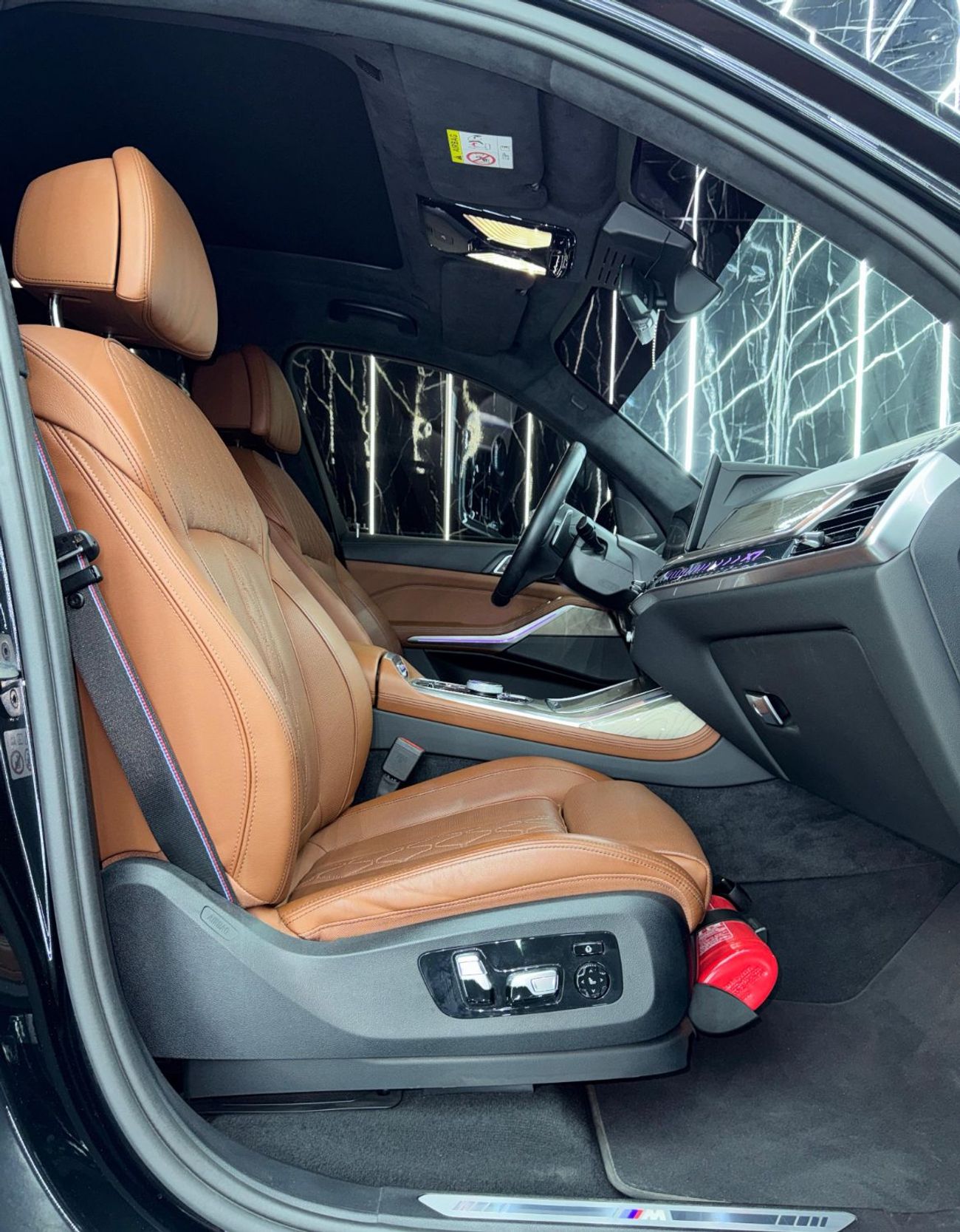 بي أم دبليو X7 40i M Sport Premium 3.0L 2024 BMW X7 xDrive40i, 2029 BMW Warranty + Service Pack, Fully Loaded, 7 Se